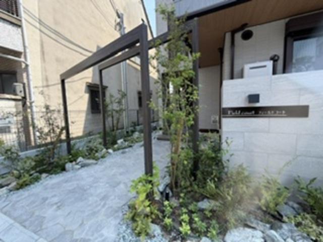 Field court（201） エントランス