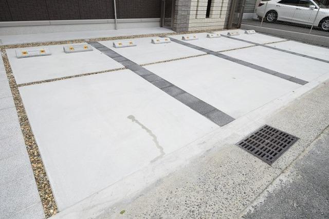 グランクレール兵庫町（305） 駐車場
