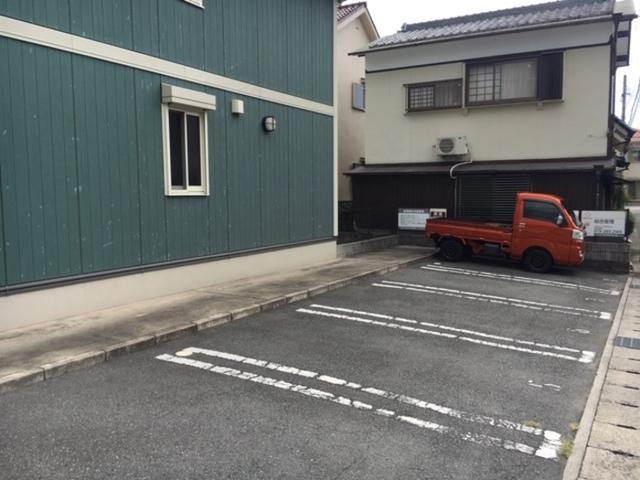 ルピナ ウエスト リバー（101） 駐車場