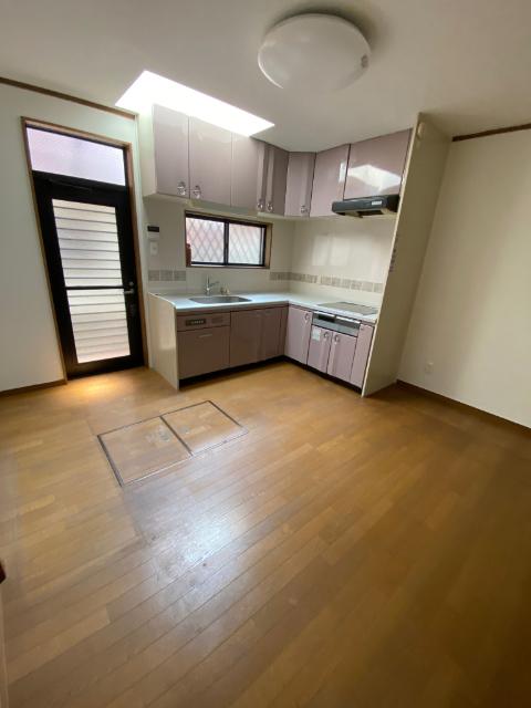 大同町１丁目中古戸建 リビング