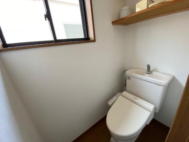 大同町１丁目中古戸建 トイレ