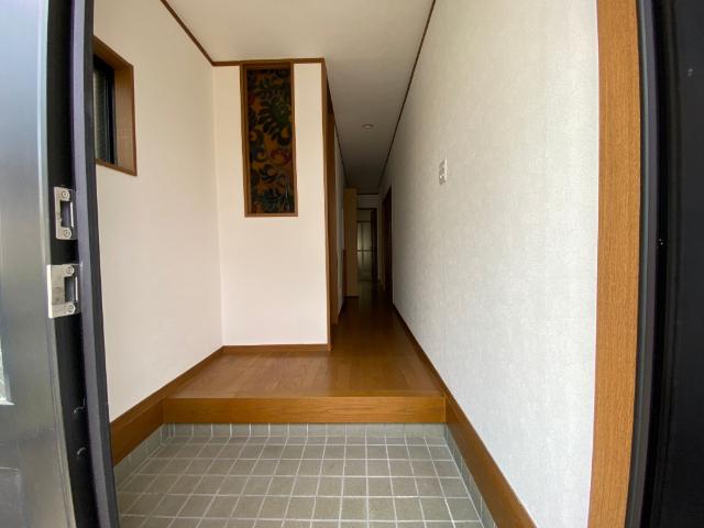 大同町１丁目中古戸建 玄関