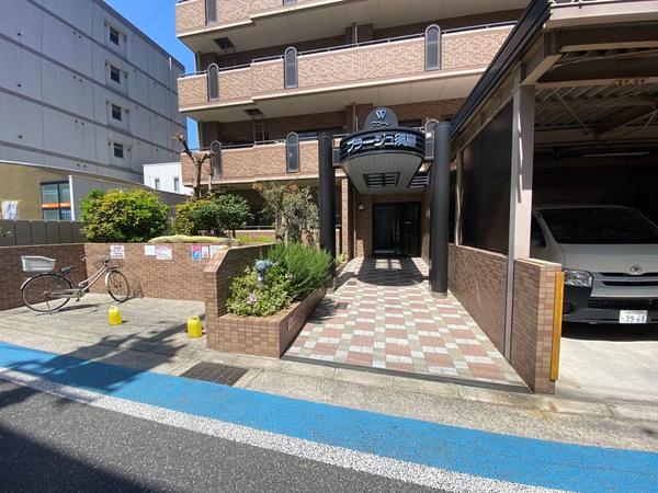 ワコーレプラージュ須磨 エントランス