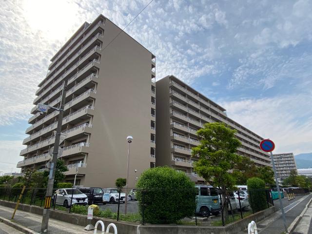 セレーノ見附 外観