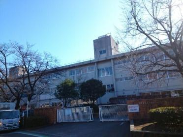 市立堤ヶ岡小学校：450m