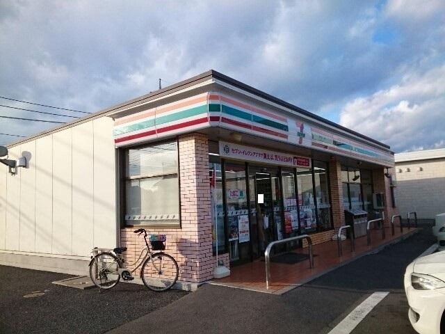 セブンイレブン江木東沖店：230m