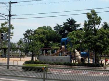 桃ケ池公園：881m