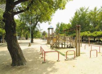 下福島公園：690m