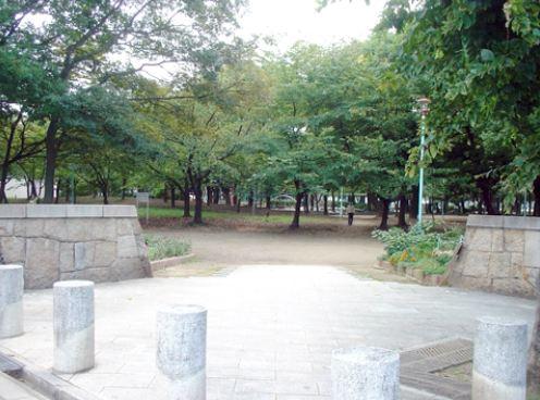 平野白鷺公園：572m