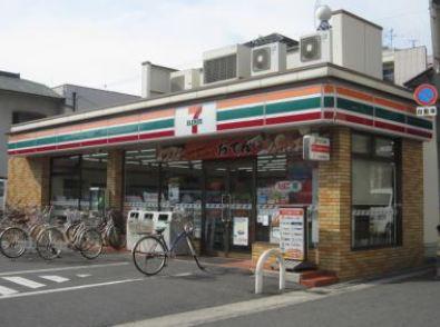 セブンイレブン大阪新北島7丁目店：300m
