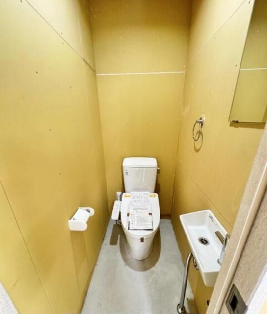 大阪市東成区深江北倉庫・収納庫 トイレ