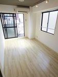 大阪市北区大淀中マンション リビング