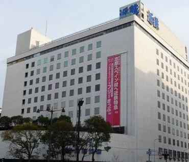 近鉄百貨店上本町店：1636m