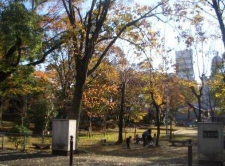 生玉公園：745m