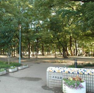 十三公園：671m