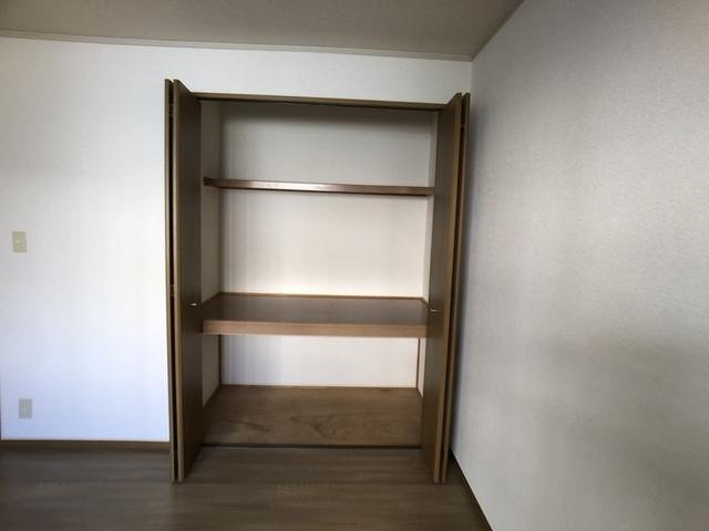 ブランドール（101） 収納