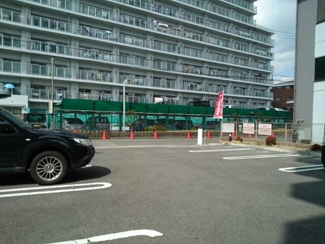 アーバンツァ（502） 駐車場