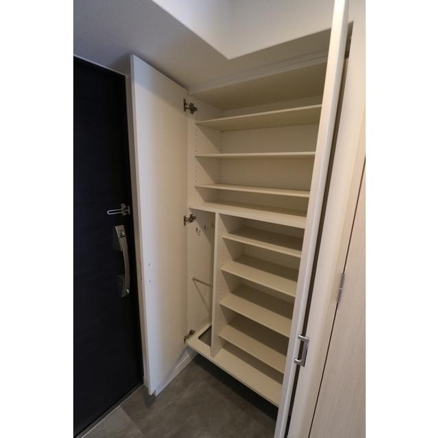 コンフォリア・リヴ新大阪WEST（1301） 部屋画像