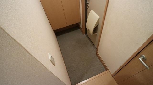 エリチェ青山（102） 玄関
