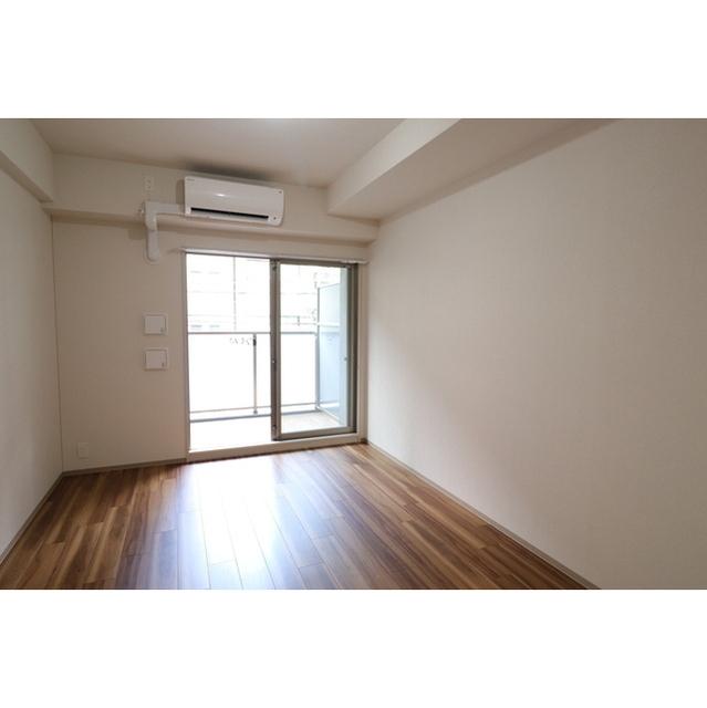 コンフォリア・リヴ新大阪Q（1002） 部屋画像