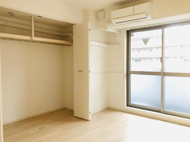 プレシャス（801） 室内