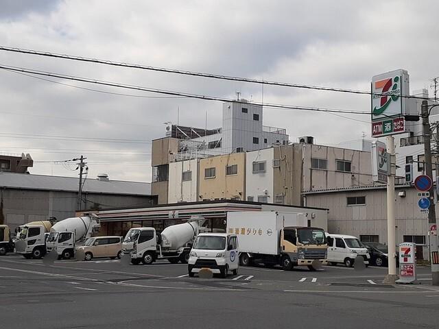 セブンイレブン今林4丁目店：600m