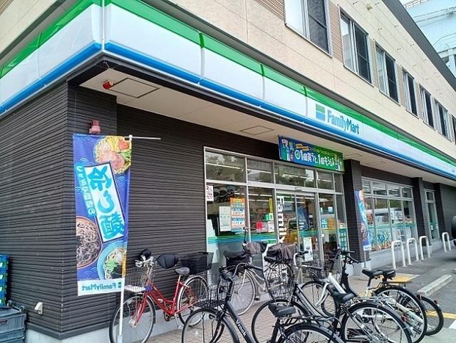 ファミリーマート様：600m