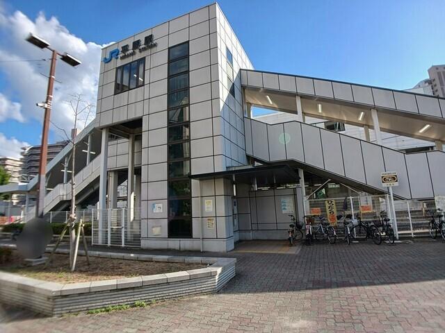 平野駅：640m