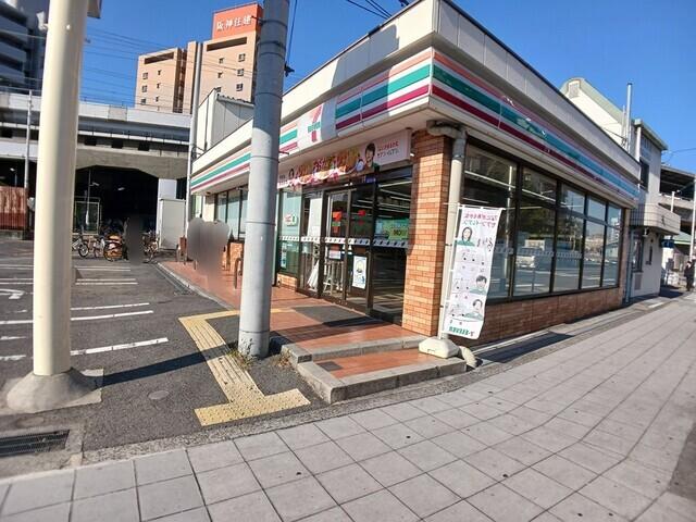 セブンイレブンJR野田駅南店：310m
