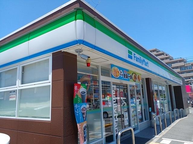 ファミリーマート様：430m