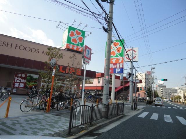 ライフ三津屋店：955m