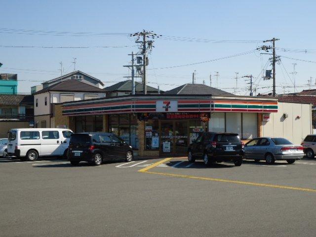 セブンイレブン堺鳳中町8丁店：725m
