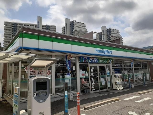 ファミリーマート様：600m