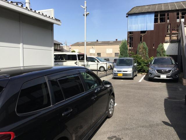 ソレイユ寿（206） 駐車場