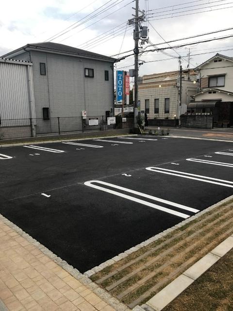 メゾンドール北野田（105） 駐車場