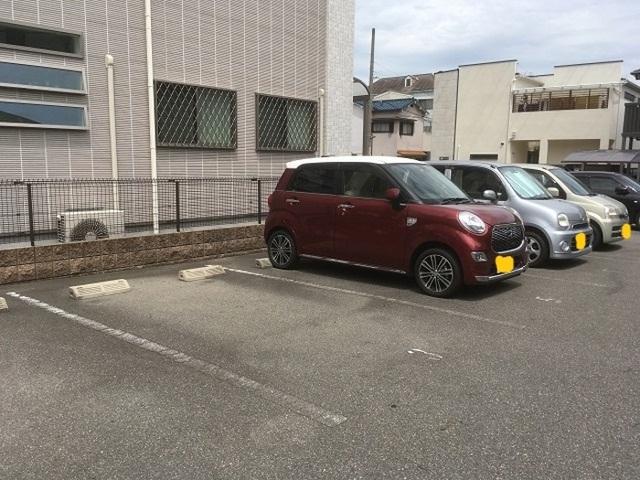 サンクレール志紀（106） 駐車場