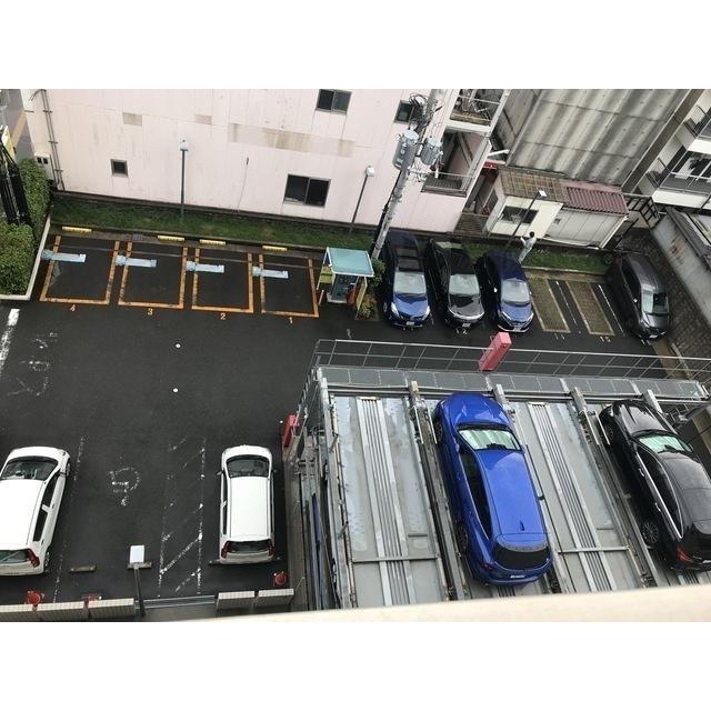 グランルージュ城東（0706） 駐車場