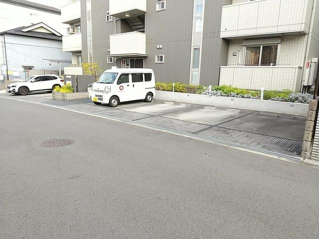 Ｌａ　Ｖｉｔａ帝塚山（102） 駐車場