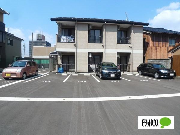 パークサイド（102） 駐車場