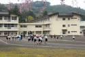 高岡市立成美小学校：910m