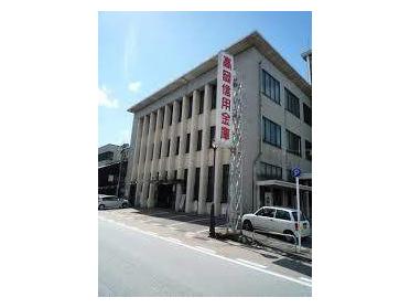 高岡信用金庫問屋支店：609m