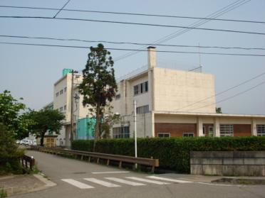 中田小学校：640m