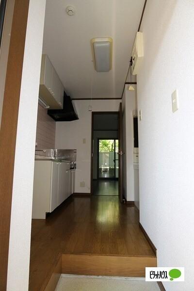 サンフラワー大町（A11） 玄関