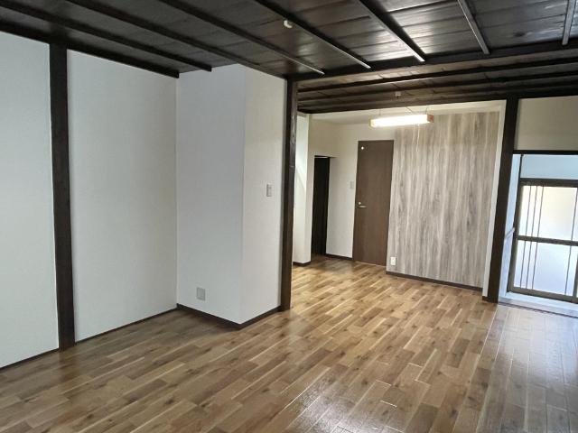 金沢市菊川一戸建 室内
