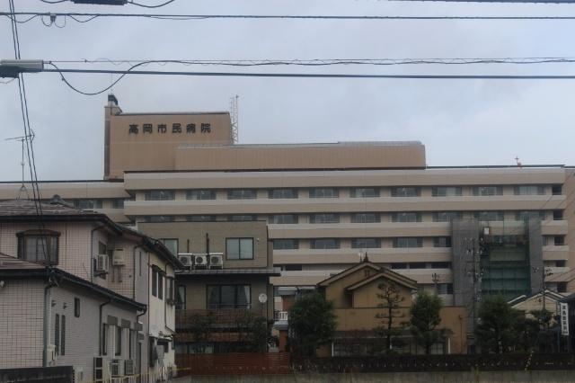 高岡市民病院：918m