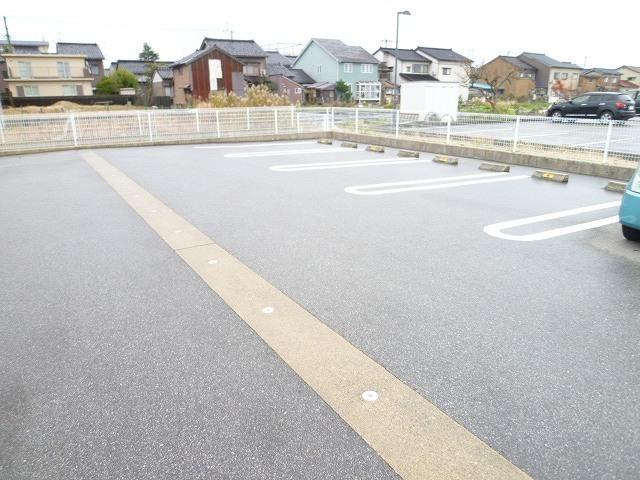 ユーフォリアⅠ（203） 駐車場