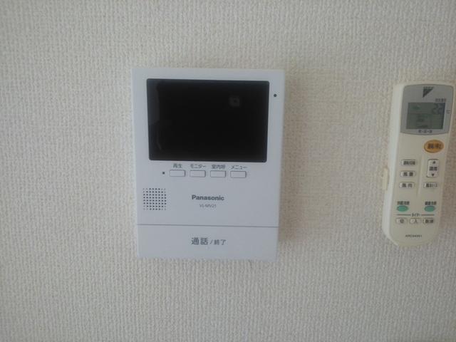 リビングタウン中川栄町　Ｂ（101） 部屋画像