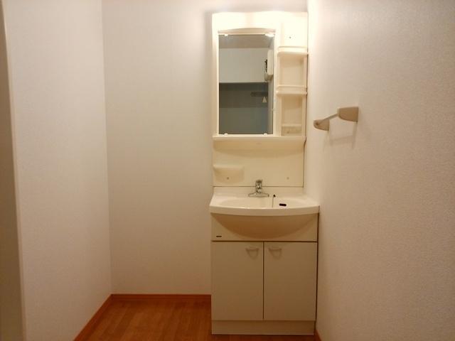ブライダルハイツ戸出　Ａ（102） 部屋画像