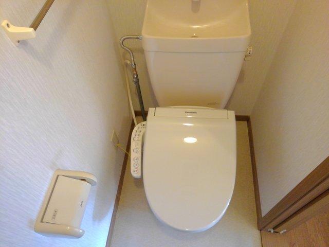 メゾンソレイユ（204） トイレ