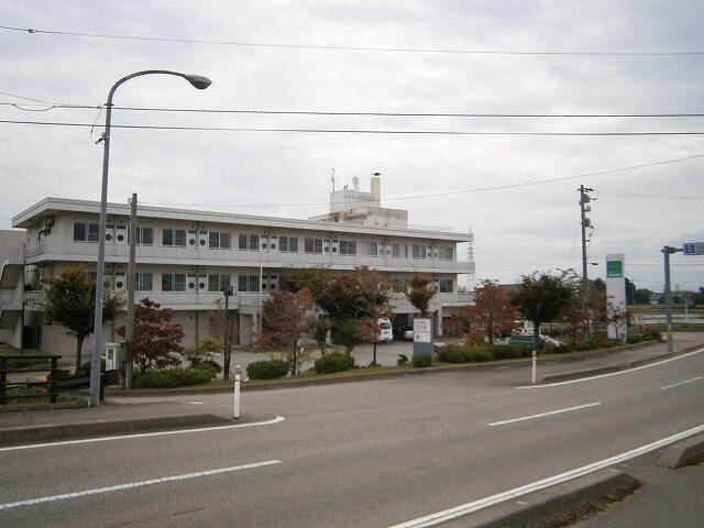 サンバリー福岡病院：750m